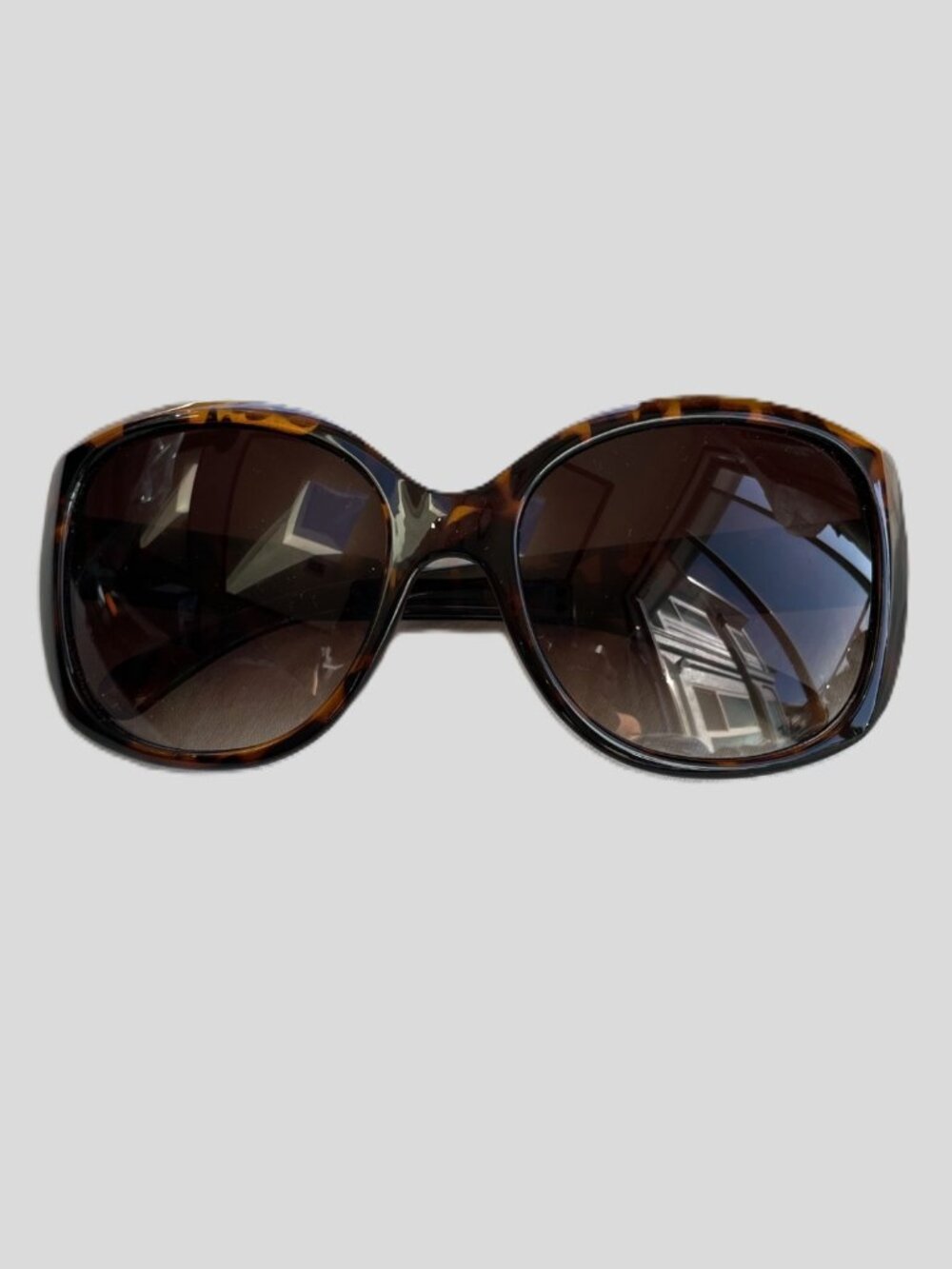 Tortoiseshell Gradient Sunglasses | Couture‑Inspired | Interlocking‑O Detail